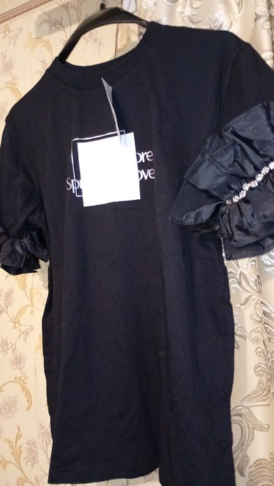 Святкова кофтинка чи футболка River Island  на  11-12 р.