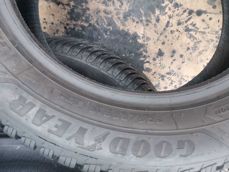 zima Goodyear 205/55/16 z 7.4mm 2019r 2szt