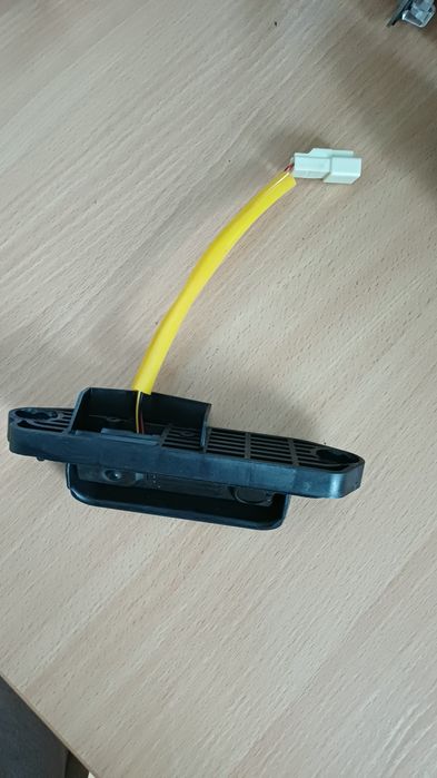 Ручка відкриття дверей багажника Mitsubishi Outlander