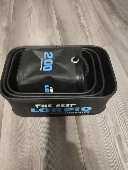 Pojemniki EVA Lorpio plus mały nabierak do wody