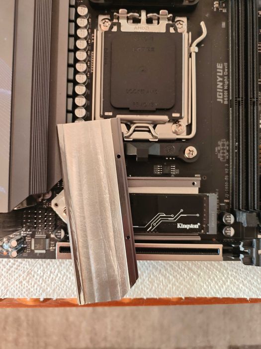 Jginyue B650i Night Devil AM5, Mini-ITX