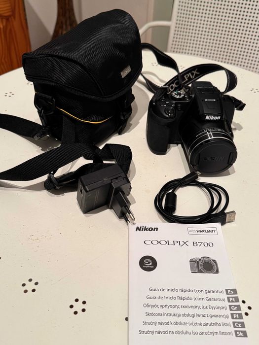 Nikon Coolpix B700 – Como Nova + Bolsa e Manual Originais