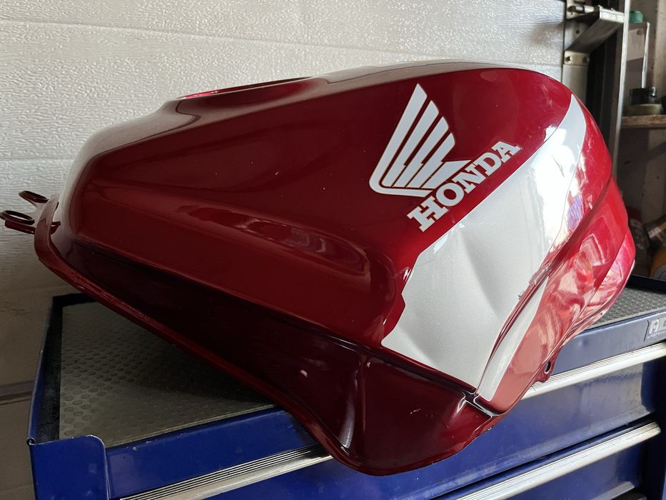 Zbiornik honda cbr 1000 sc24