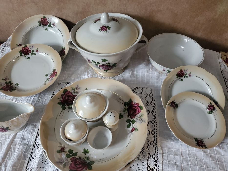 Столовий сервіз Троянда