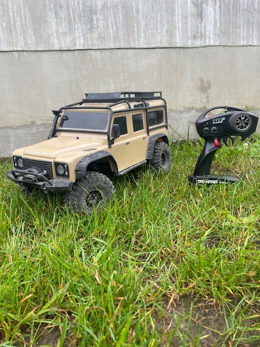 Traxxas Defender 1:10 w pełni sprawny