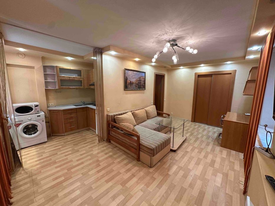 Продам отличную квартиру Центр (404632)