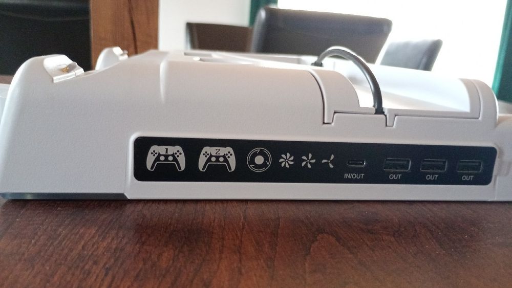 Podstawka chłodząca, stacja ładująca do ps5