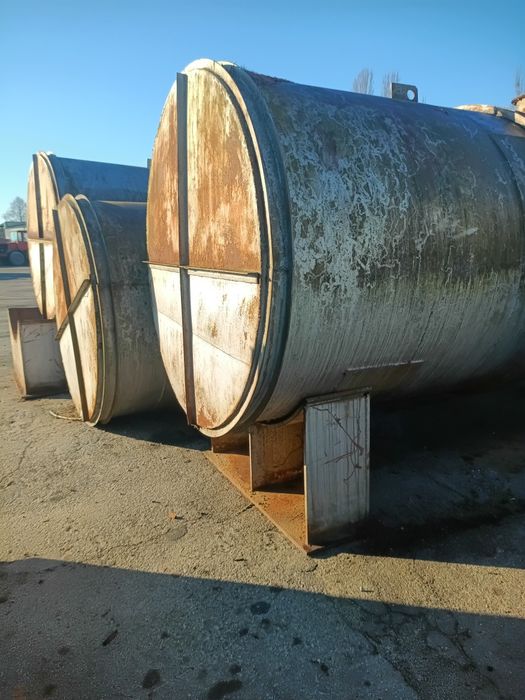 Продам резервуари