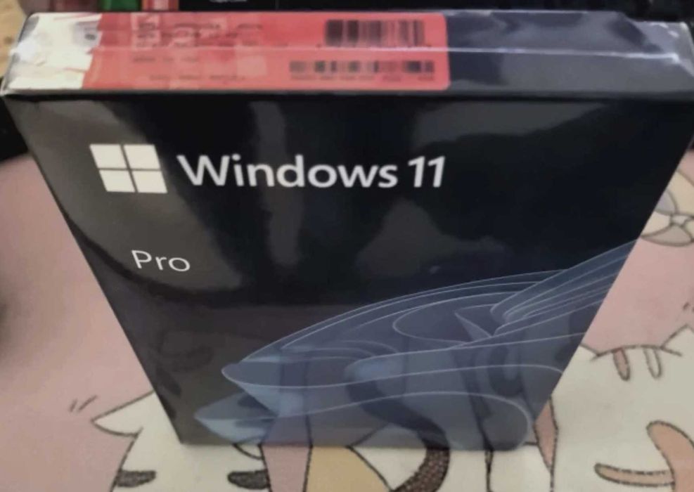Brand New Microsoft Windows 11 Professional 64-bit USB Stick + KEY sticker