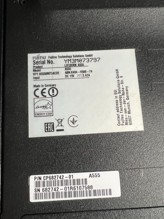 Laptop fujitsu a555 i3