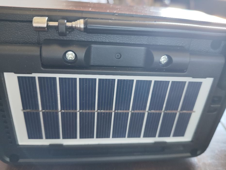 Радіоприймач колонка із сонячною панеллю. 3 Bluetooth та USB/SD