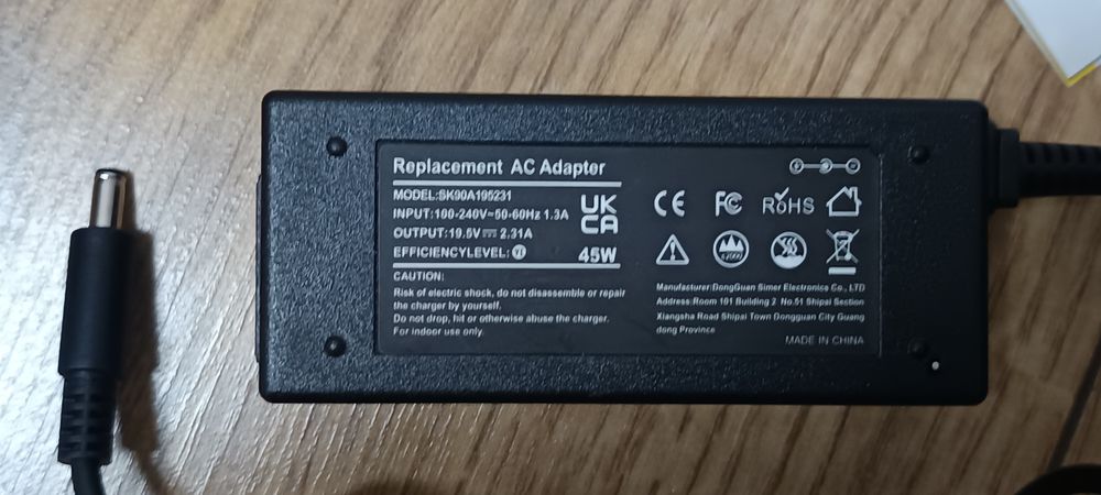 Ładowarka sieciowa zasilacz  45 W 19,5 V do komputerów Dell laptopa