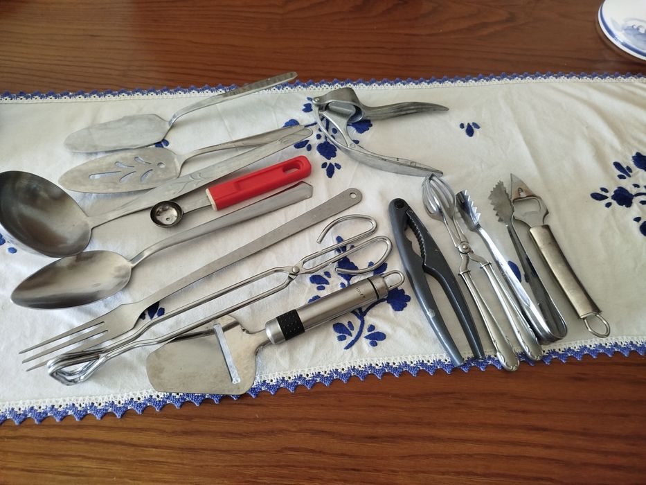 Diversos utensílios de cozinha