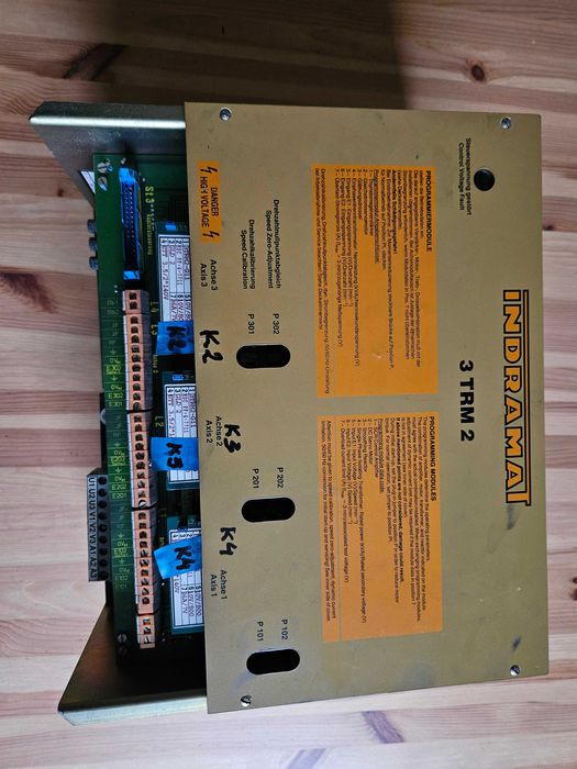 Indramat 3TRM2-G11-W0/ZE5 wzmacniacz sterownik CNC 3 axis servo drive