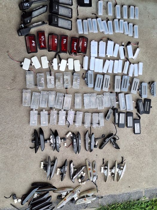 Плафон,сонцезахисний козирок, накладка,ручка,плафон Е87,90,91