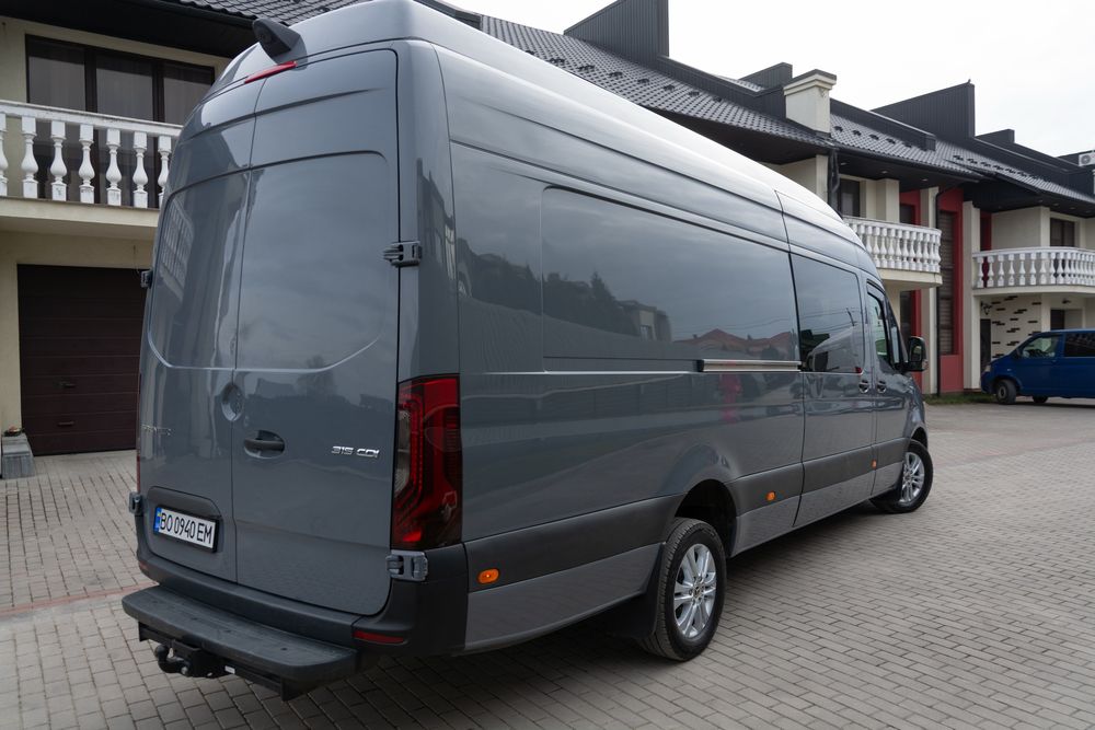 Mercedes-Benz Sprinter