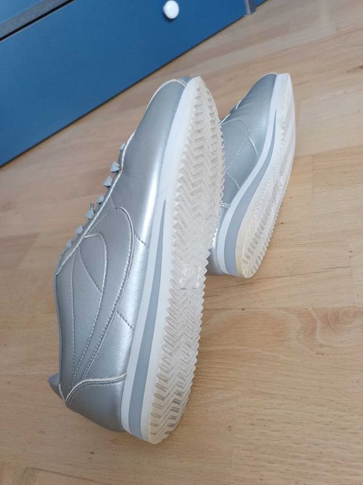 Жіночі кросівки снікерси Nike Cortez | розмір 40