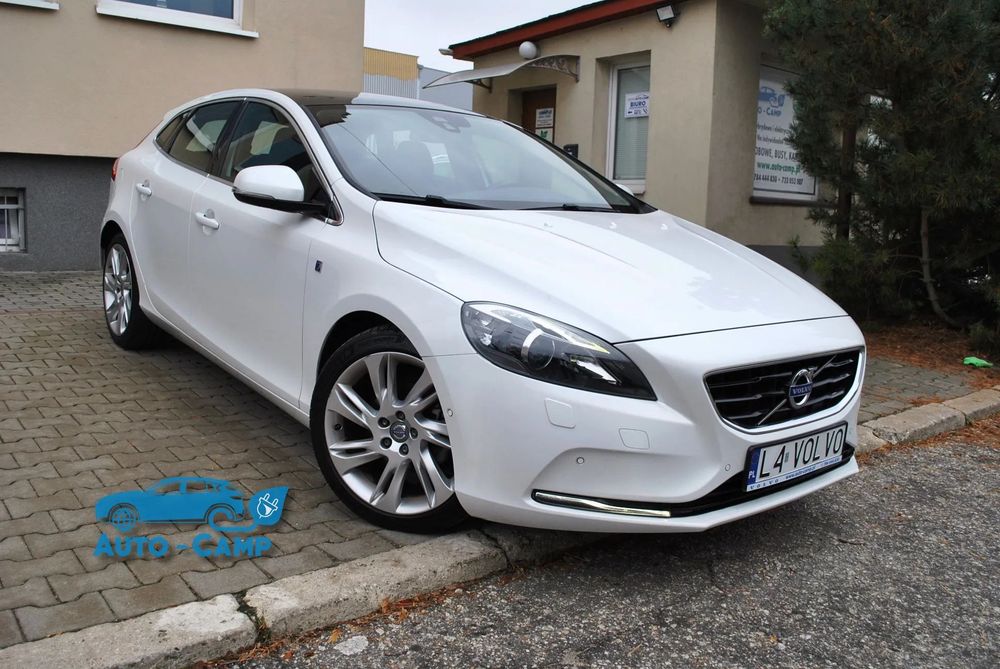 Volvo V40