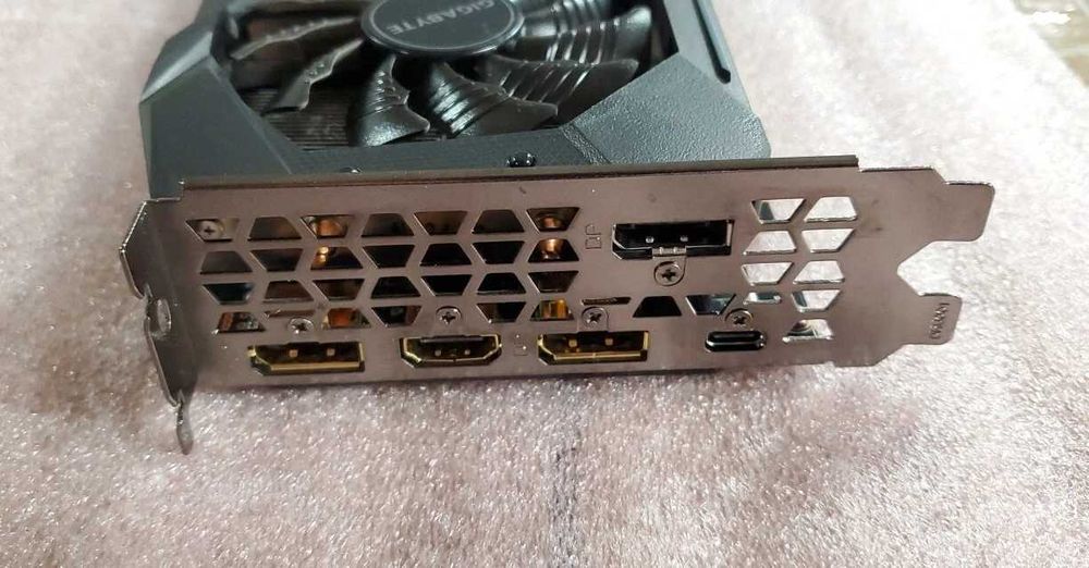 RTX 2070 Super для ігор та роботи