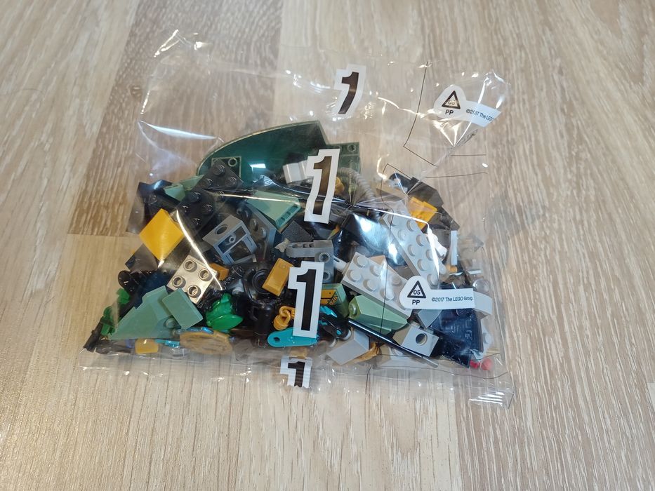 LEGO ninjago Lloyd hydro mech
