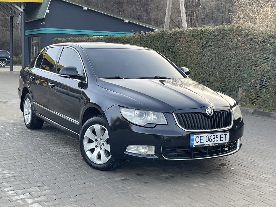 Суперб коробка автомат 2010 рік