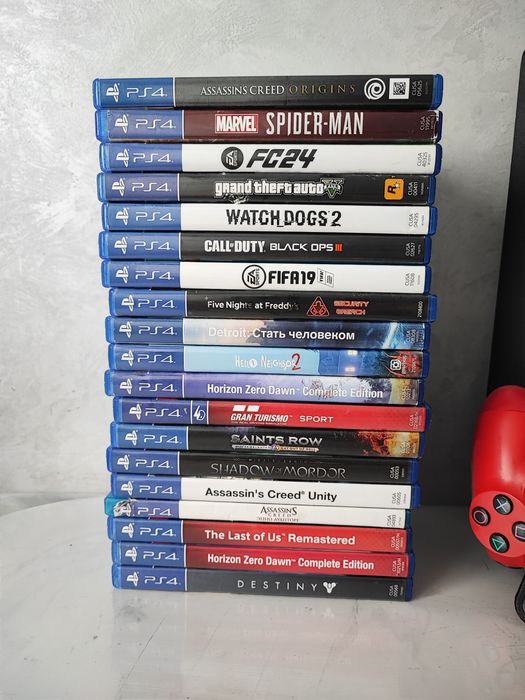 Sony PlayStation Ps4 Pro 1Tb + геймпад і зарядна станція