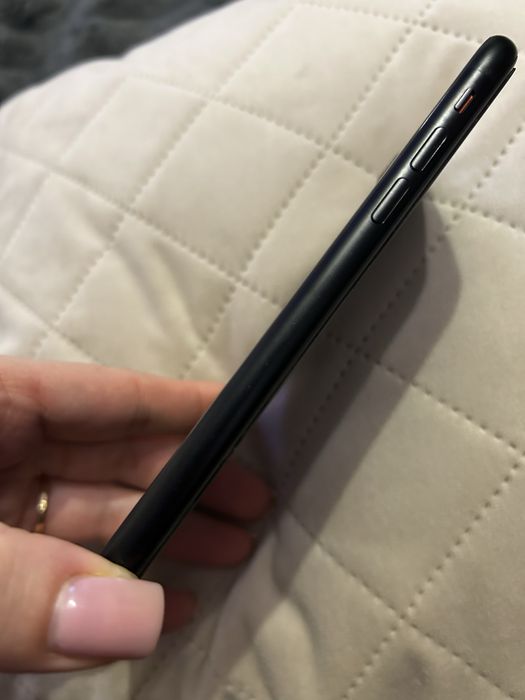 Iphone XR/128 в ідеальному стані