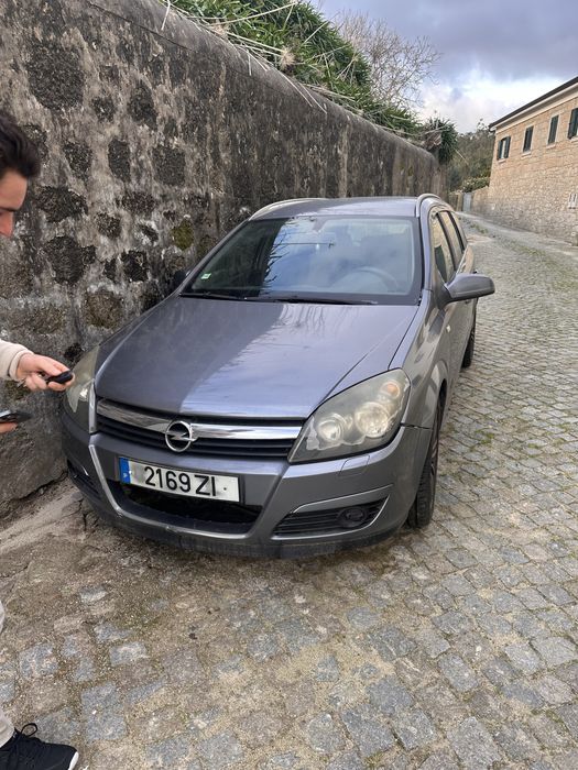 Carro Opel Astra Caravan 1.7 2004