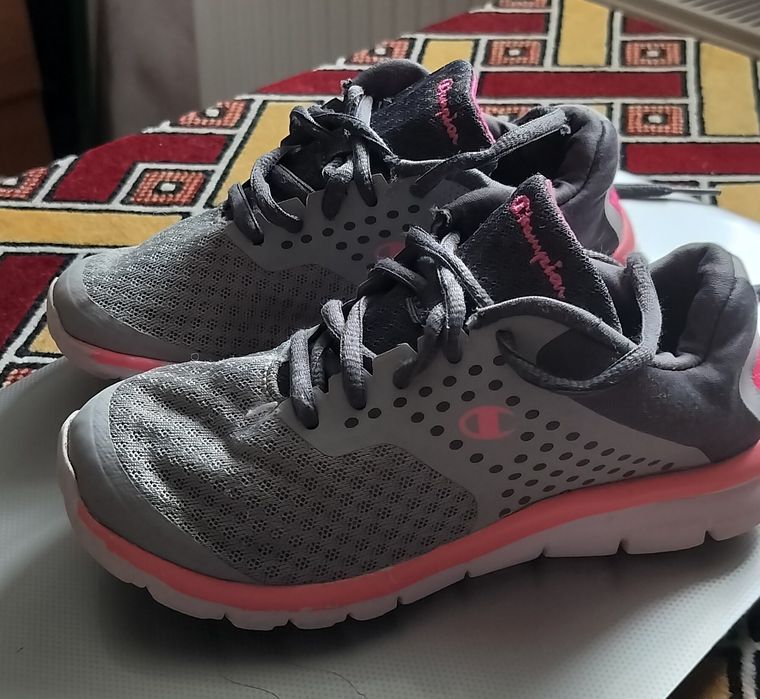 Кросівки champion