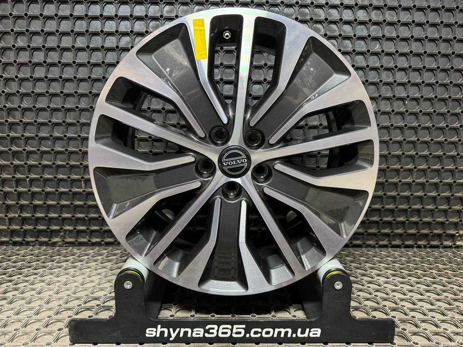 ДИСКИ нові оригінал VOLVO R18 7.5J 5X108 ET45 (Вольво) J9D3-1007-NA