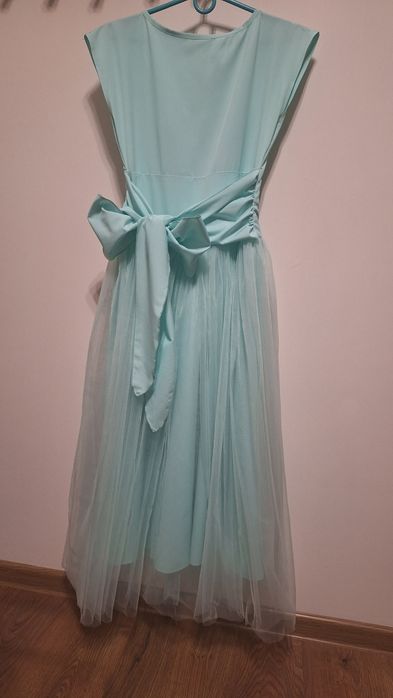 Вечірня сукня-пачка Lemanta