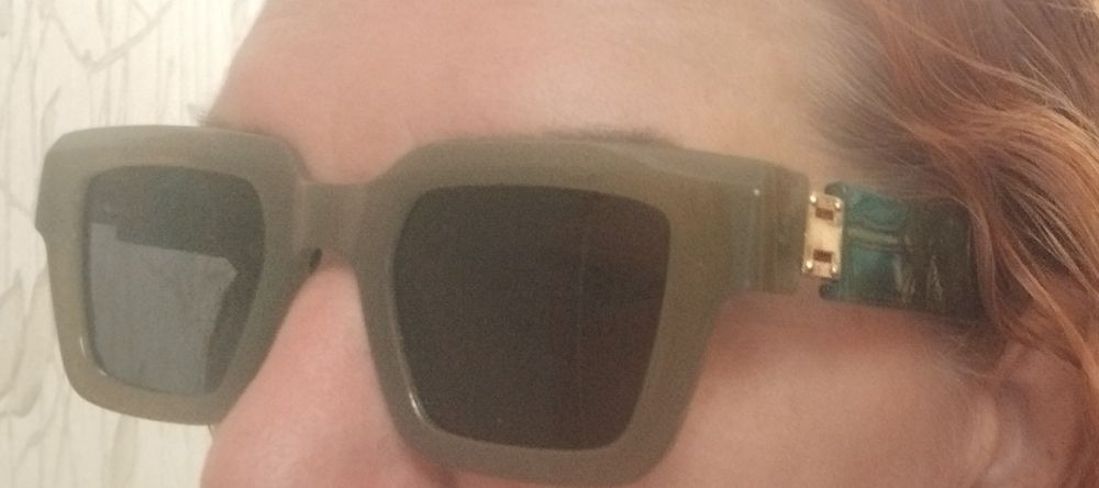 Очки зеленая оправа