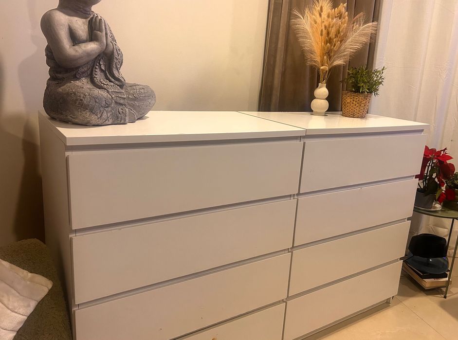 Comoda 4 gavetas (duas)