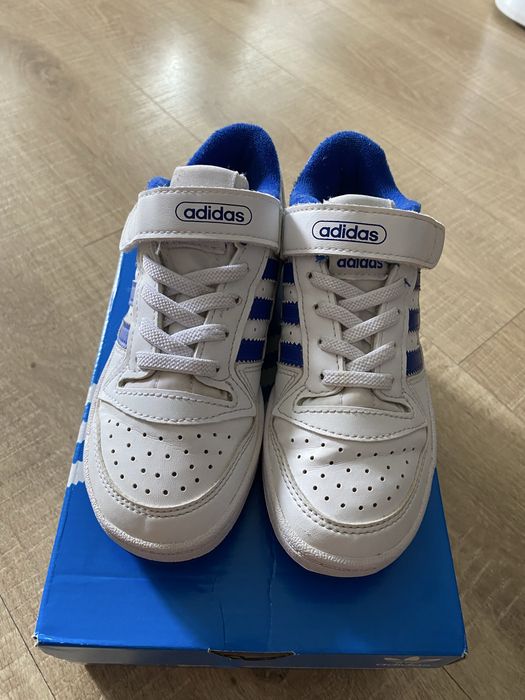 Buty Adidas Low - 30