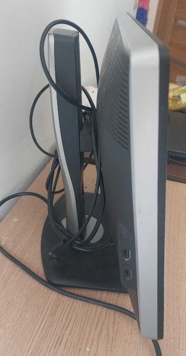 Monitor DELL 21,5 cala