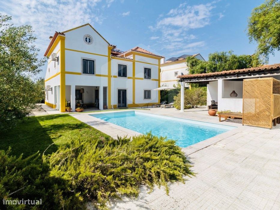 Moradia Isolada T4 com piscina em Casas de Azeitão