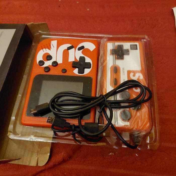 Nowa gra retro z pilotem. USB.