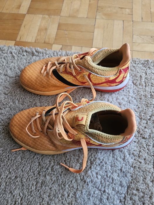 Buty turfy chłopięce rozm.36