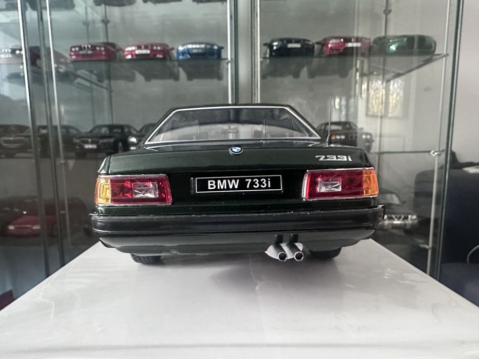 BMW 733i e23 seria 7 KK Scale 1:18 (norev otto)