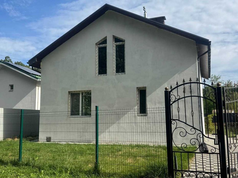 Продаж двоповерхового будинку Ворзель, 210м2; 8 соток.