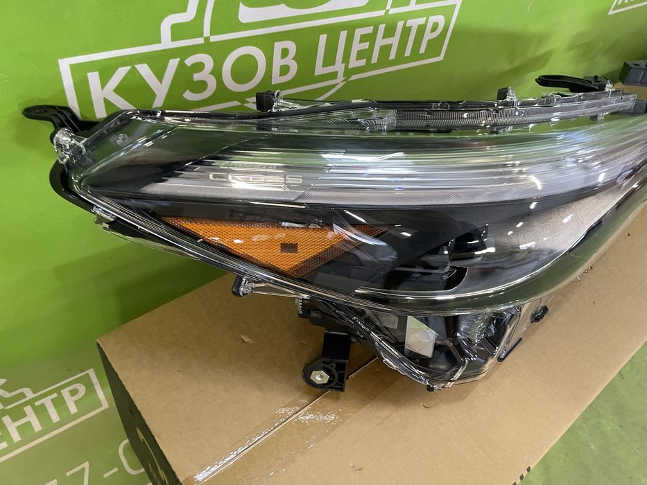 Фари фара Toyota Corolla Cross (2022-2025)  Full LED LE SE XLE XSE ліва права фары Тойота Королла Кросс В НАЯВНОСТІ!