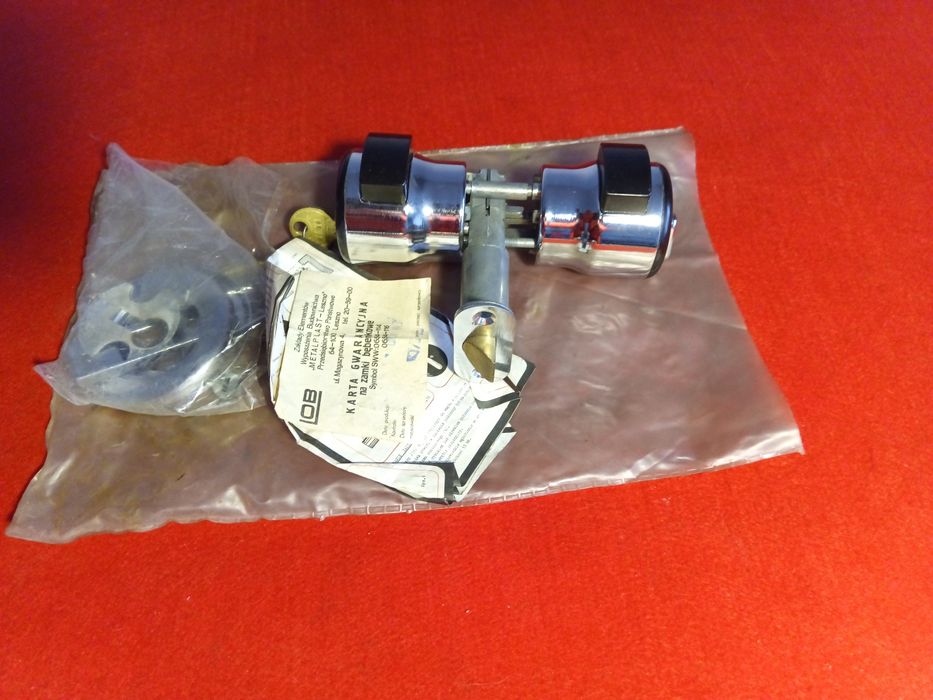 zamek wkladka  Nowa z PRL u