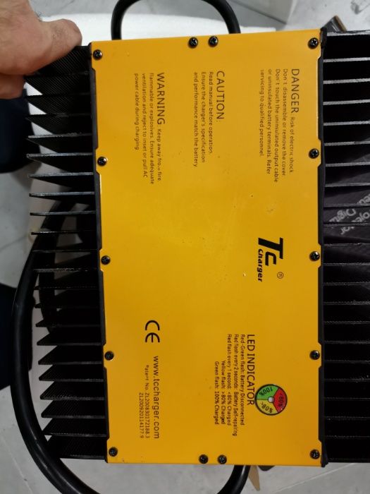 motor eléctrico+controlador+carregador