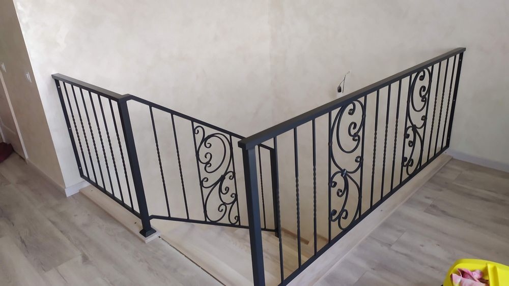 Навіс для авто. Металоконструкці.Огорожа. Хвіртка. Сходи. Перила .