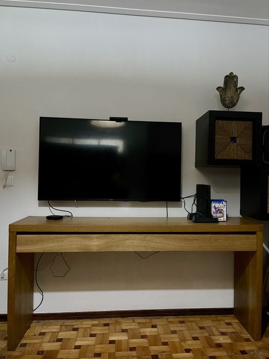 Vende-se aparador Ikea MALM dressing table.