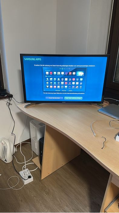 Продам телевизор Smart TV Samsung