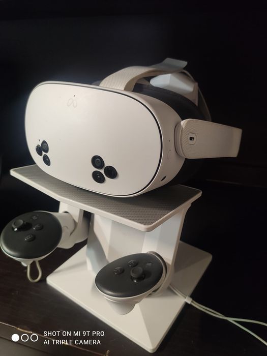 Meta Quest 3S 128GB – Como Novo + Suporte