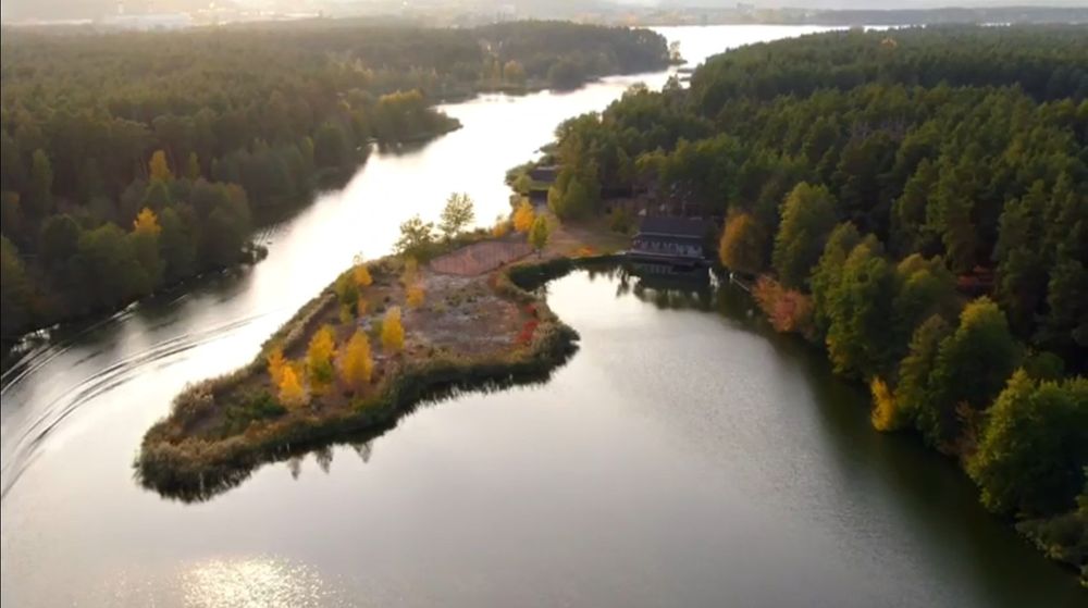 УНІКАЛЬНА ПРОПОЗИЦІЯ! Резиденція під Києвом в ЛІСі з виходом на ВЕЛИКУ ВОДУ Таценки Конча-Заспа СУПЕР локація свій ПІВОСТРІВ Козин поряд є ВСЕ!