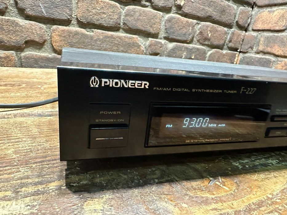 Tuner Radiowy Pioneer F-227 2