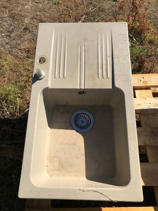 Zlew kuchenny w dobrym stanie zlewozmywak